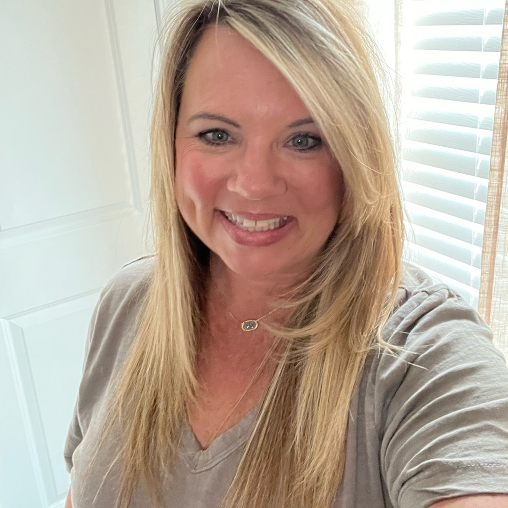 Meet your Posher, Tiffany